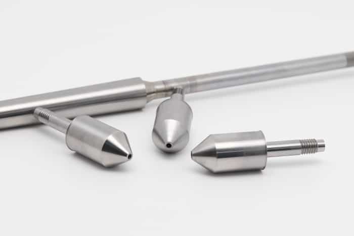 冲8mm厚不锈钢板用什么材质的冲头好?(图1)